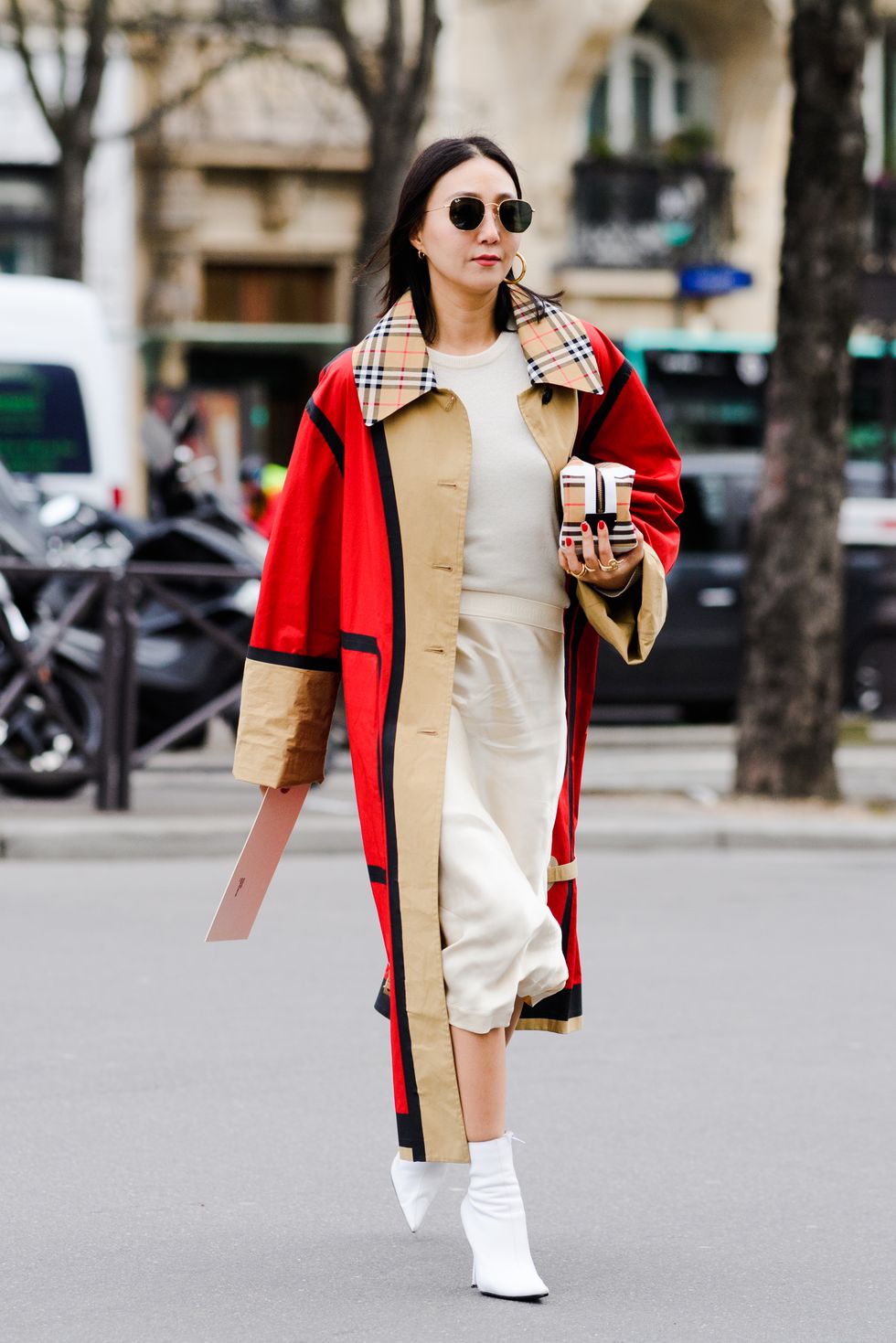 paris-fw18-street-style-day5-tyler-joe-018-1520304963